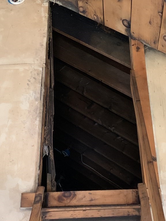 39 Evergreen Road Norton, MA 02766 - Photo 19 of 25 a view of closet