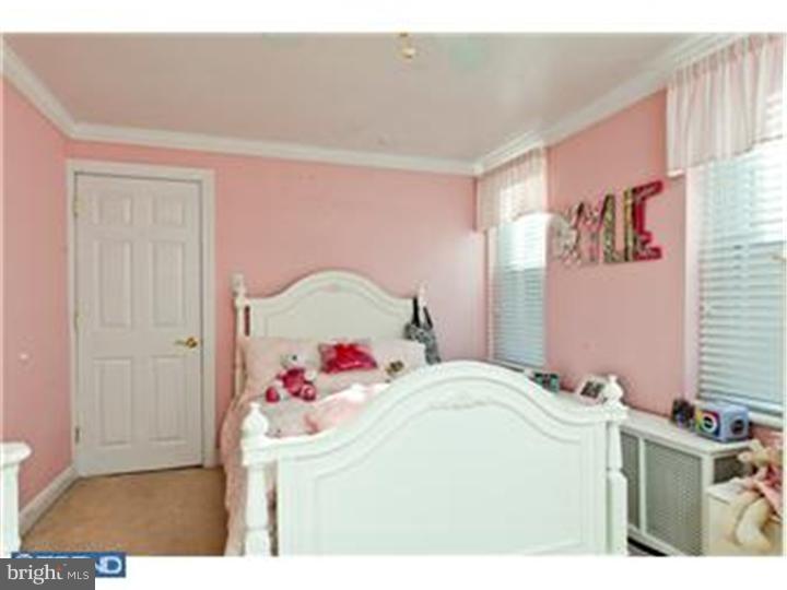 115 Fernon Street Philadelphia, PA 19148 - Photo 8 of 13
