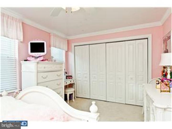 115 Fernon Street Philadelphia, PA 19148 - Photo 9 of 13