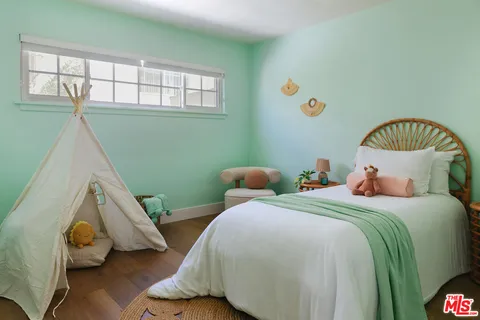 $1,575,000 | 5756 Aladdin Street, Los Angeles, CA 90008