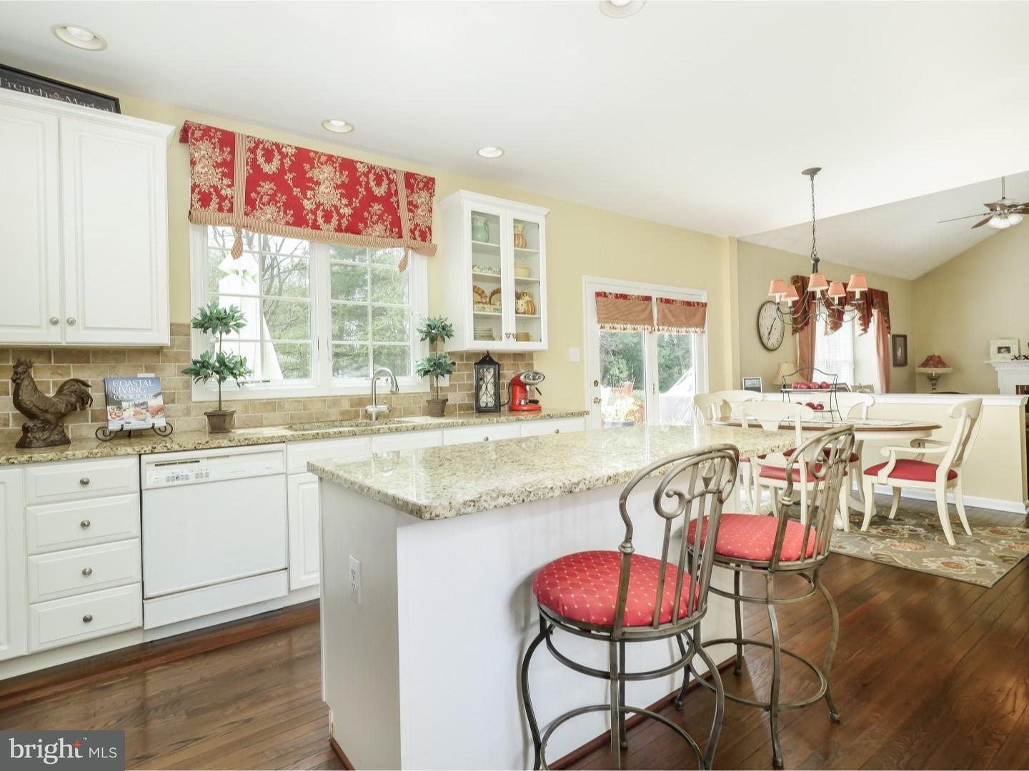 983 Countess Drive Yardley, PA 19067 - Photo 11 of 25 Kitchen