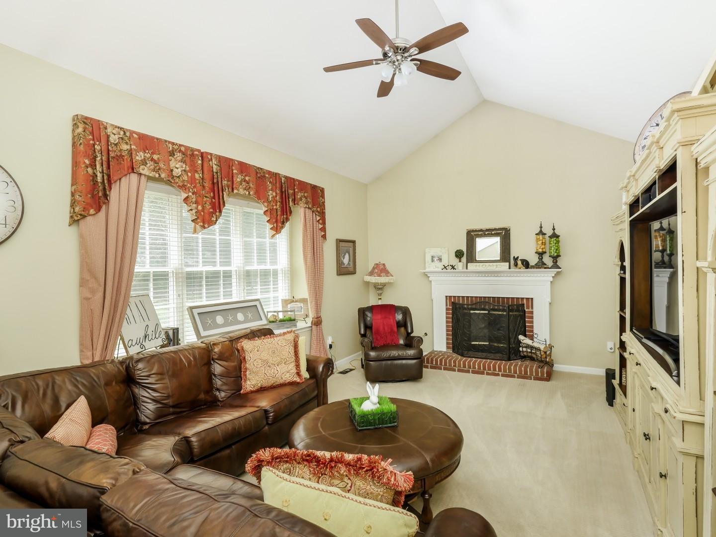 983 Countess Drive Yardley, PA 19067 - Photo 12 of 25 Family Room