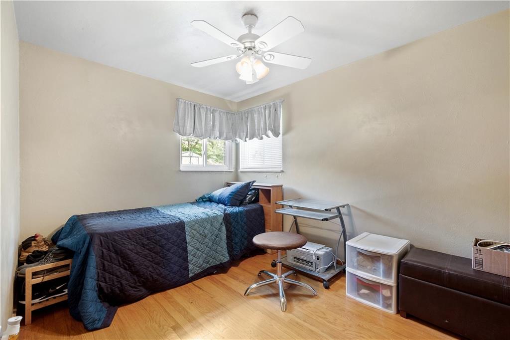 1041 Girard Road Pittsburgh, PA 15227 - Photo 14 of 23 Gallery Image 14