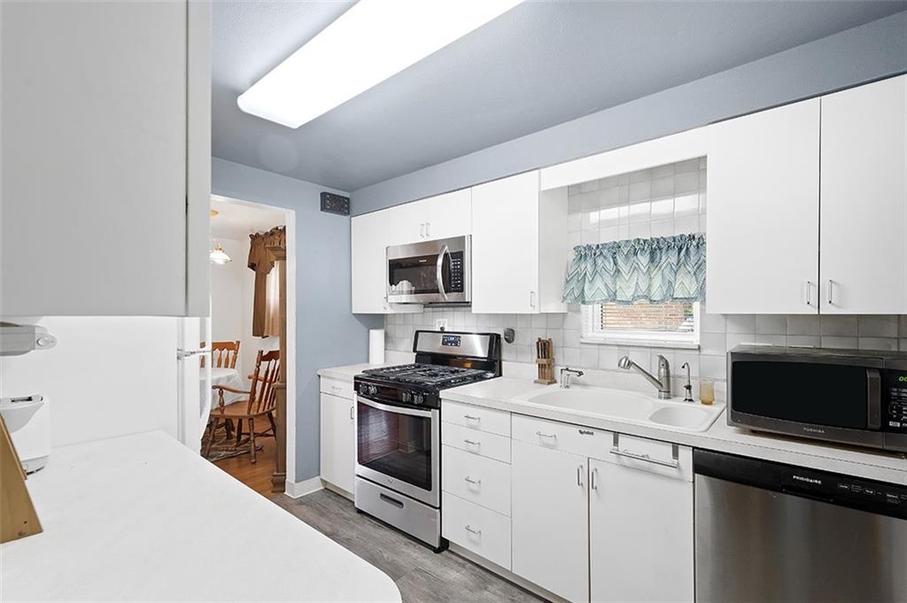 1041 Girard Road Pittsburgh, PA 15227 - Photo 10 of 23 Gallery Image 10