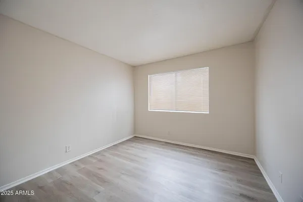 $1,095 | 2352 East Broadway Road, Unit A, Mesa, AZ 85204