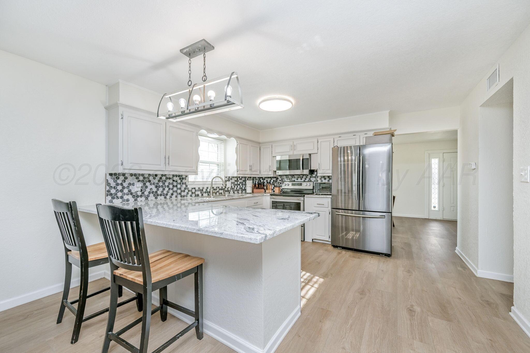 2400 Southwest 50th Avenue Amarillo, TX 79110 - Photo 5 of 21 2400 SW 50th Ave 08