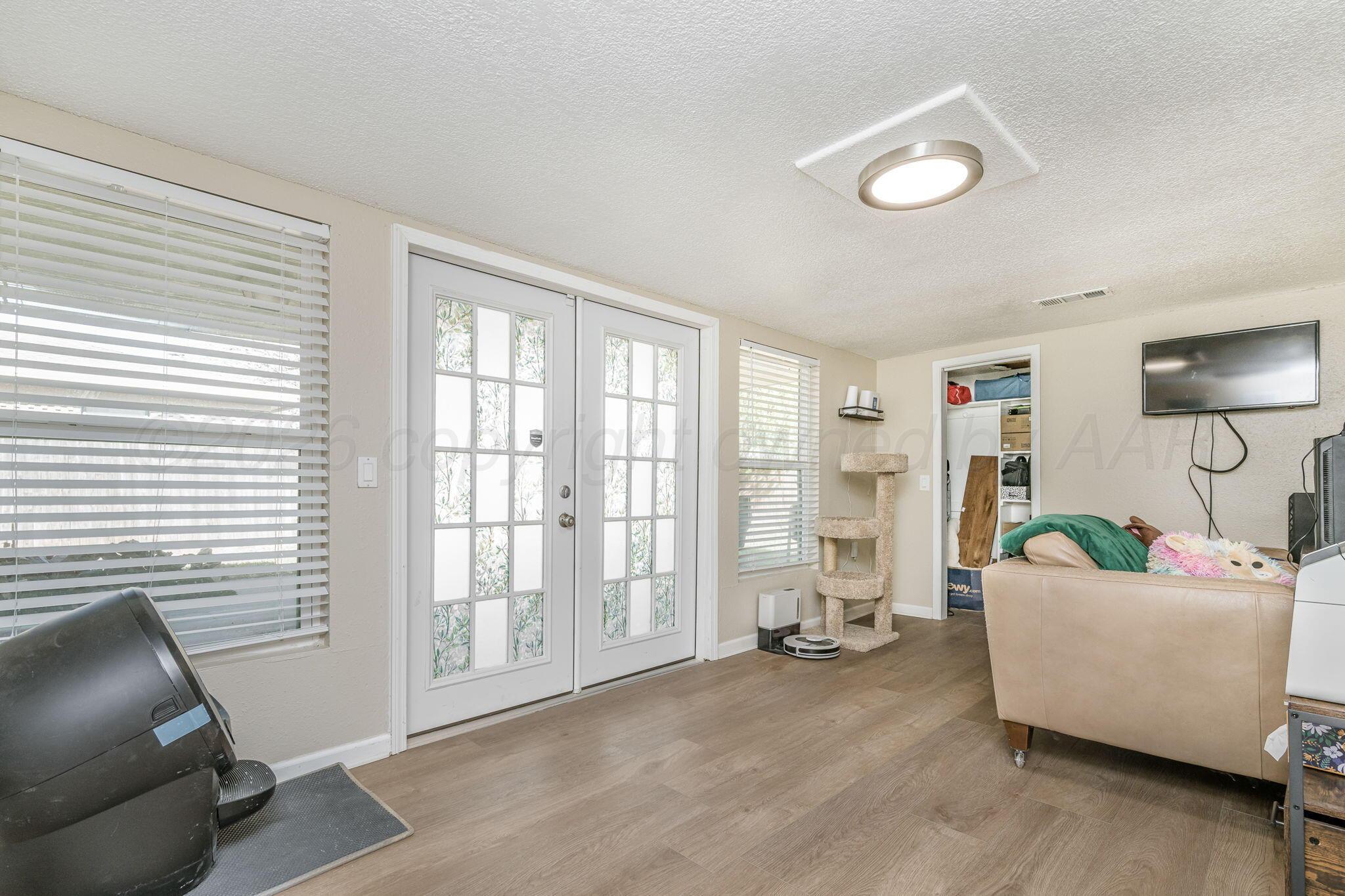 2400 Southwest 50th Avenue Amarillo, TX 79110 - Photo 10 of 21 2400 SW 50th Ave 13