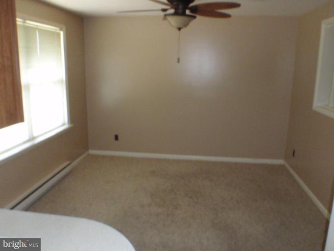 183 Co Rte 9/8 Berkeley Springs, WV 25411 - Photo 3 of 9 Dining Area