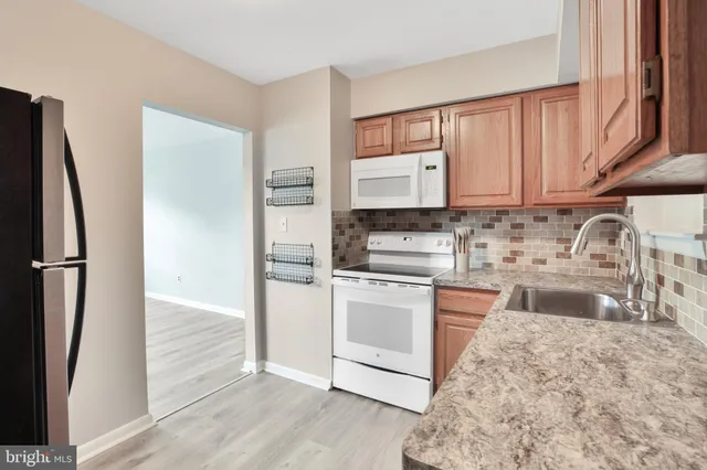 $2,000 | 430 Richey Avenue, Unit 2B, Oaklyn, NJ 08107