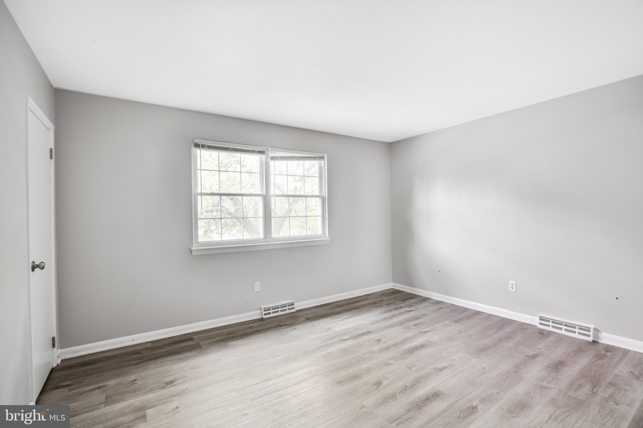 430 Richey Avenue, Unit 2B Oaklyn, NJ 08107 - Photo 7 of 15 Front bedroom