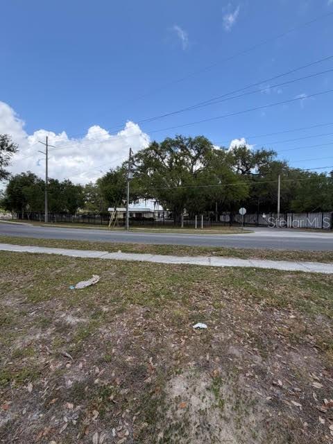 451 Rolling Acres Road Lady Lake, FL 32159 - Photo 7 of 13