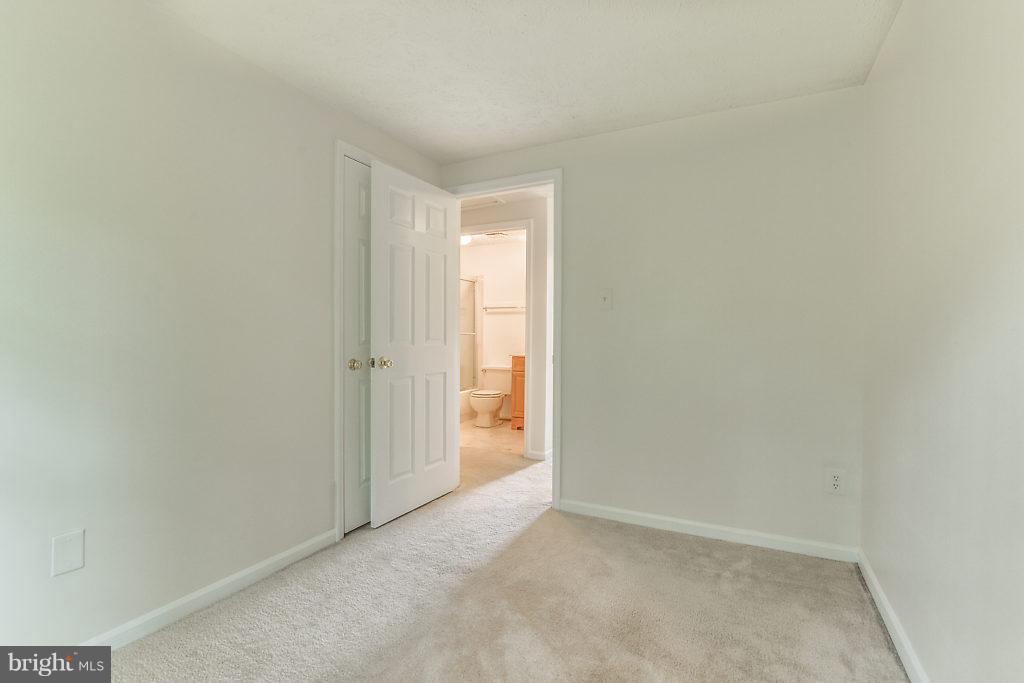13900 Winding Ridge Lane Centreville, VA 20121 - Photo 15 of 32 Interior (General)