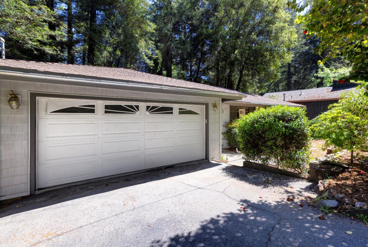 284 Gulch Road Felton, CA 95018 - Photo 6 of 32 Gallery Image 6