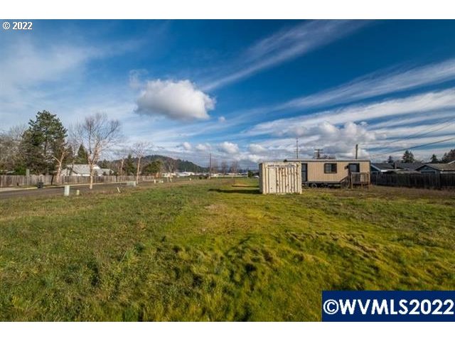 44 Sand Ridge Court Lebanon, OR 97355 - Photo 14 of 32 Gallery Image 14