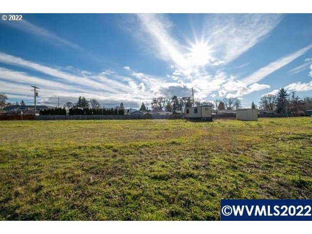 44 Sand Ridge Court Lebanon, OR 97355 - Photo 19 of 32 Gallery Image 19