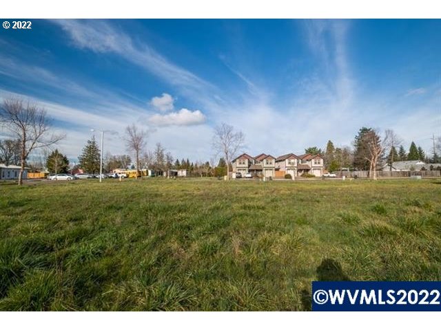 44 Sand Ridge Court Lebanon, OR 97355 - Photo 6 of 32 Gallery Image 6