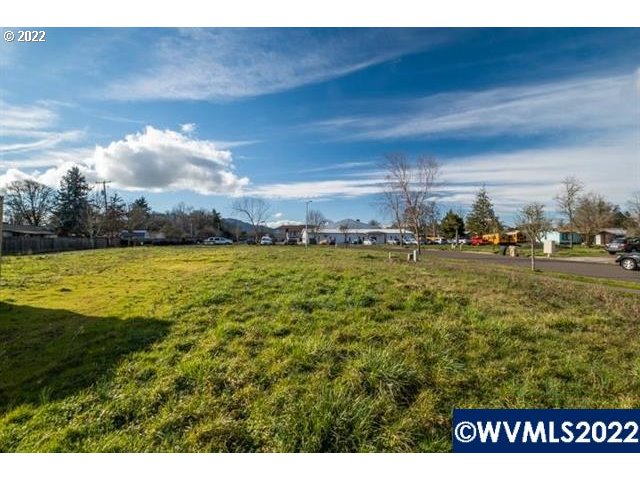 44 Sand Ridge Court Lebanon, OR 97355 - Photo 7 of 32 Gallery Image 7