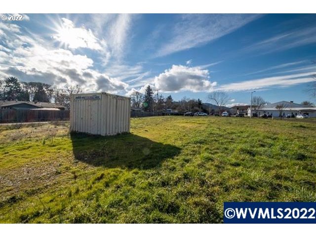 44 Sand Ridge Court Lebanon, OR 97355 - Photo 8 of 32 Gallery Image 8