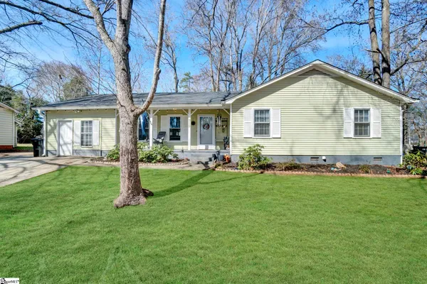 $305,000 | 915 Brentwood Way, Simpsonville, SC 29680