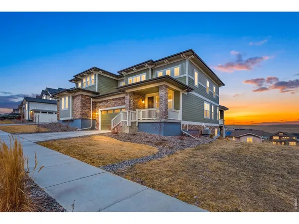 a view of a house with entertaining space