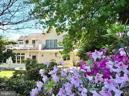 $2,100,000 | 5601 Vernon Place, Bethesda, MD 20817