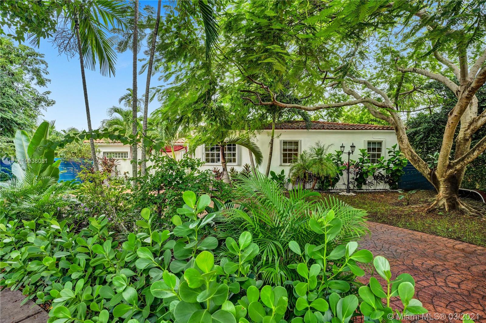 1321 South Biscayne Point Road Miami Beach, FL 33141 - Photo 3 of 5 Professionally Landscaped