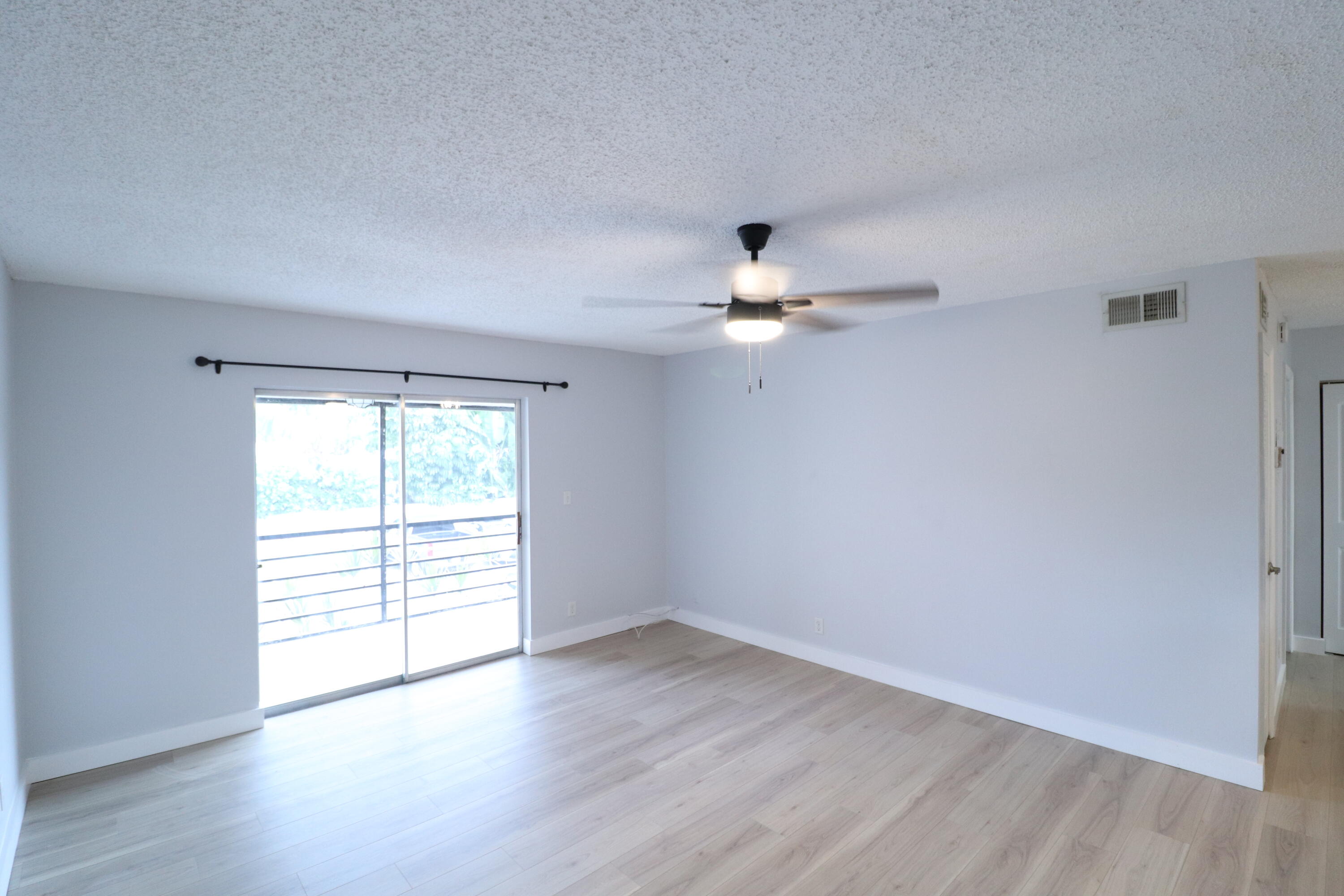 1271 Northwest 13th Street, Unit 455E Boca Raton, FL 33486 - Photo 8 of 25 IMG_4134