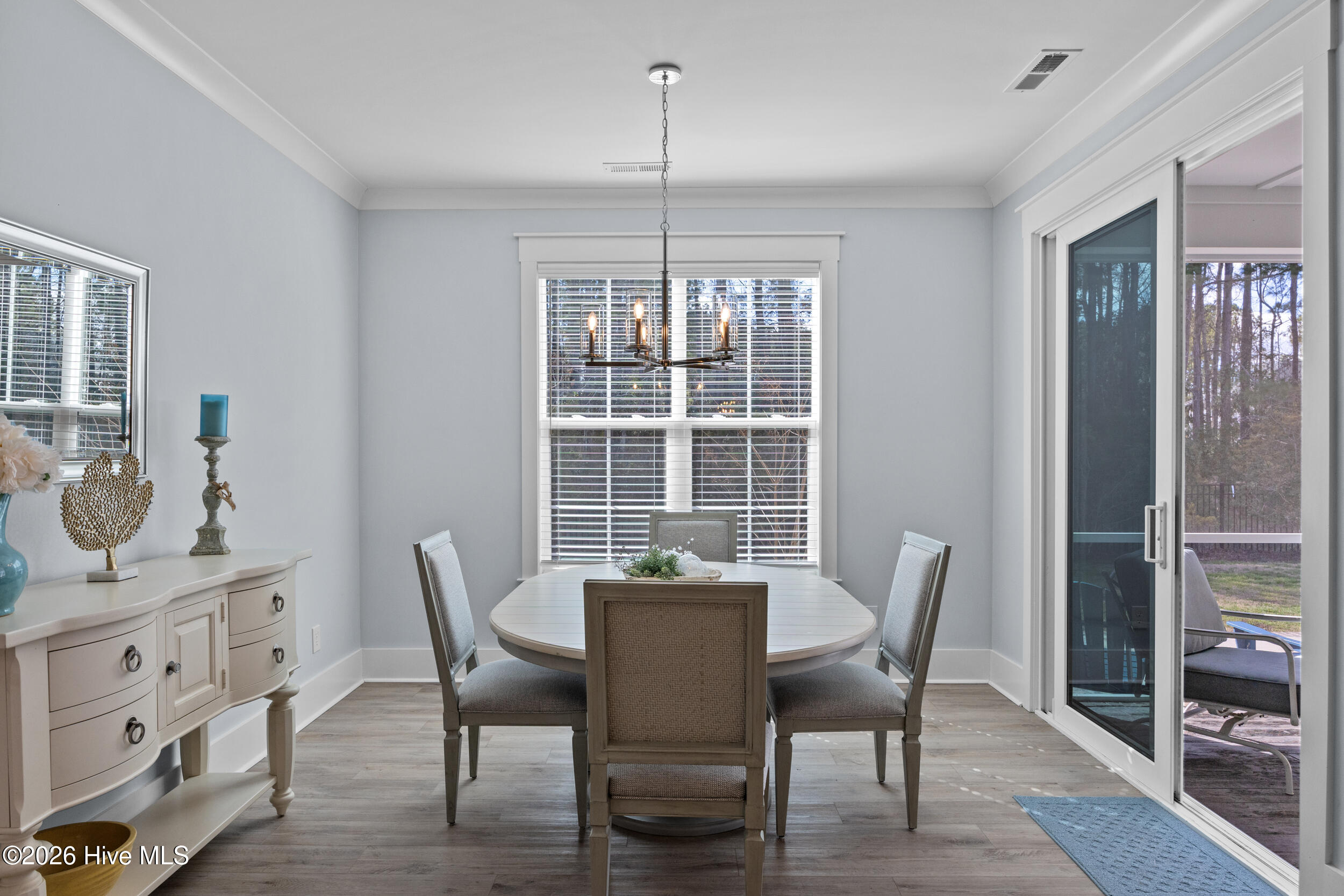 126 Jackline Drive Hampstead, NC 28443 - Photo 15 of 73 23_breakfast nook