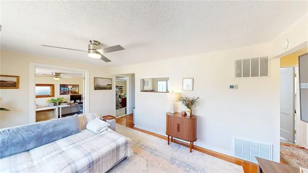 $300,000 | 7709 Robinson Street, Overland Park, KS 66204