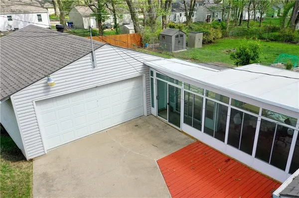 $300,000 | 7709 Robinson Street, Overland Park, KS 66204