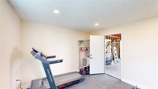 $300,000 | 7709 Robinson Street, Overland Park, KS 66204