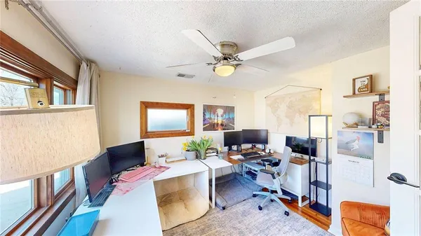 $300,000 | 7709 Robinson Street, Overland Park, KS 66204