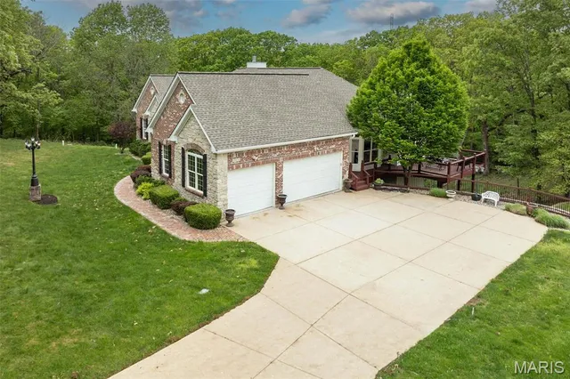 $875,000 | 19140 Melrose Road, Wildwood, MO 63038