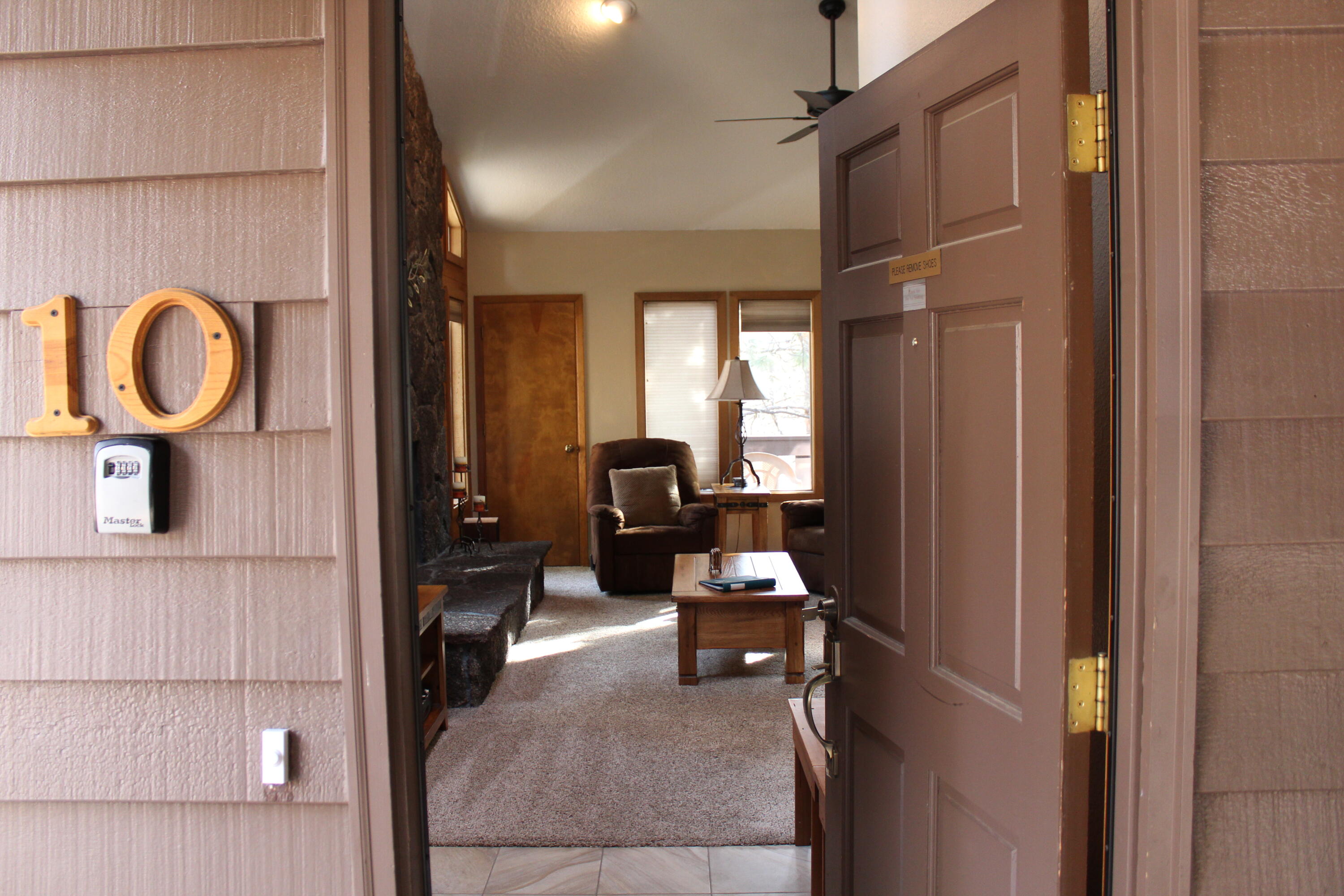 57301 Beaver Ridge Loop, Unit 10C1 Sunriver, OR 97707 - Photo 2 of 23 2-R10-entrance