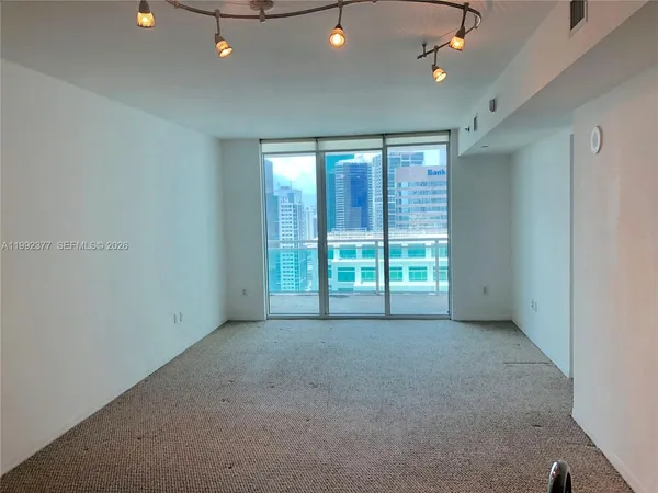 $3,350 | 951 Brickell Avenue, Unit 3900, Miami, FL 33131