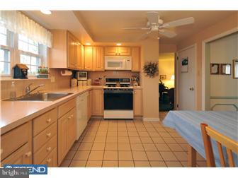 232 Surrey Road Warminster, PA 18974 - Photo 4 of 12 Kitchen