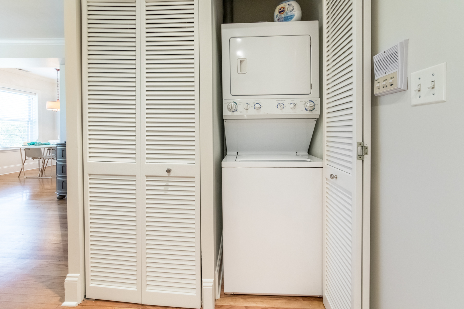4306 North Clark Street, Unit 2 Chicago, IL 60613 - Photo 19 of 25 a utility room with dryer and washer