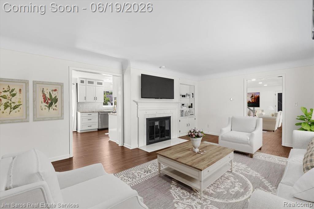 615 Lakepointe Street Grosse Pointe, MI 48230 - Photo 13 of 34