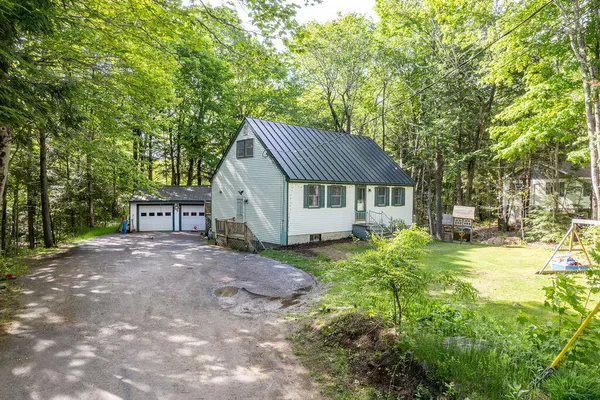 $344,500 | 161 Pamela Drive, Winthrop, ME 04364