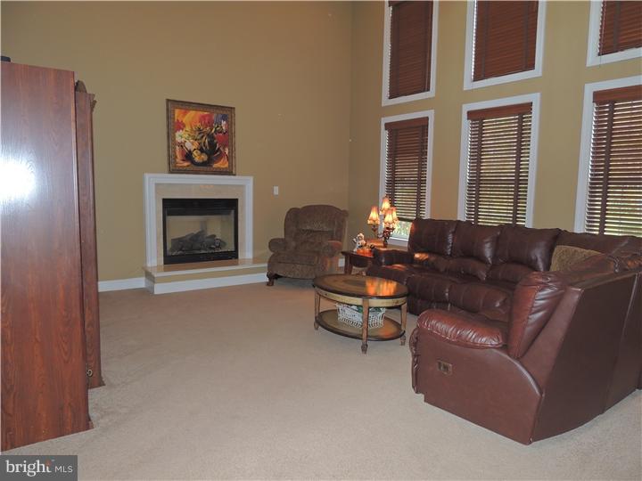 33 Meredith Road Phoenixville, PA 19460 - Photo 5 of 25 Family Room