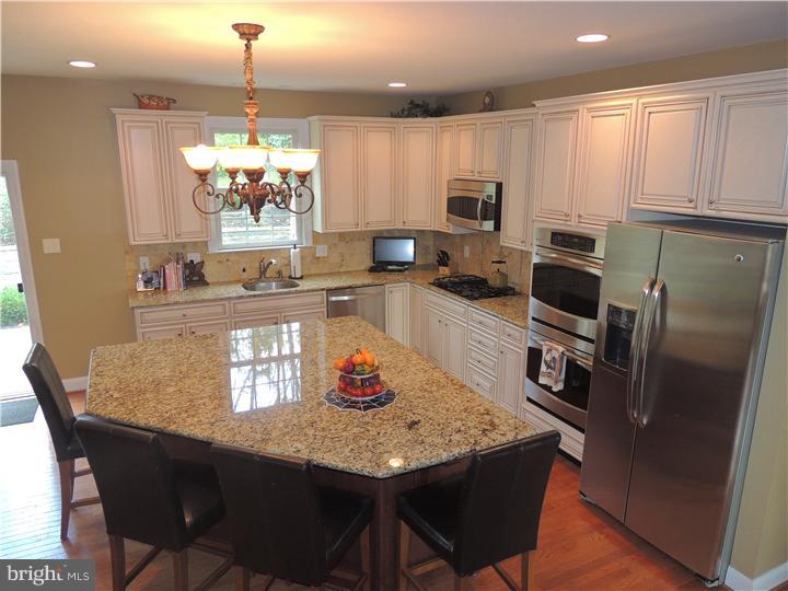 33 Meredith Road Phoenixville, PA 19460 - Photo 7 of 25 Kitchen
