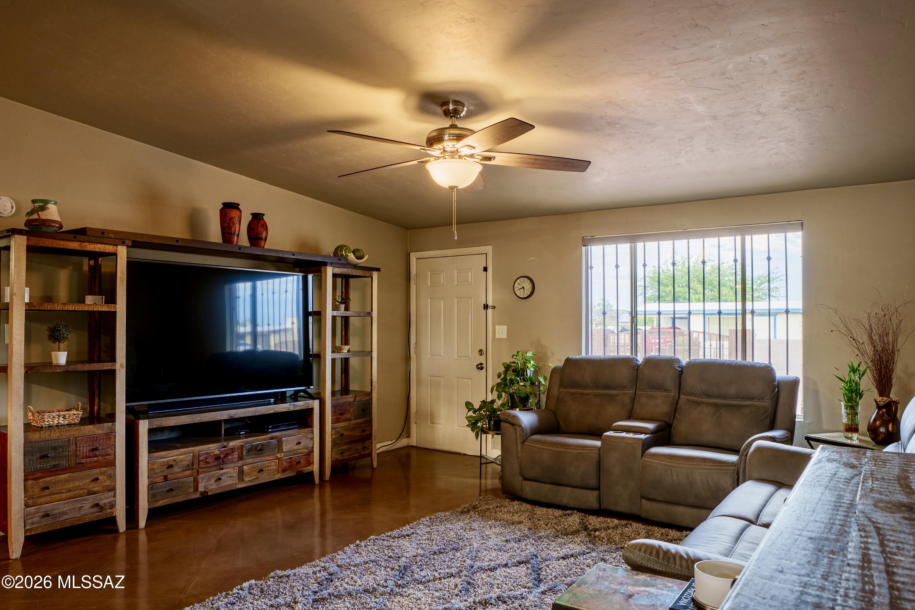 3022 South Oberon Road Tucson, AZ 85713 - Photo 6 of 26
