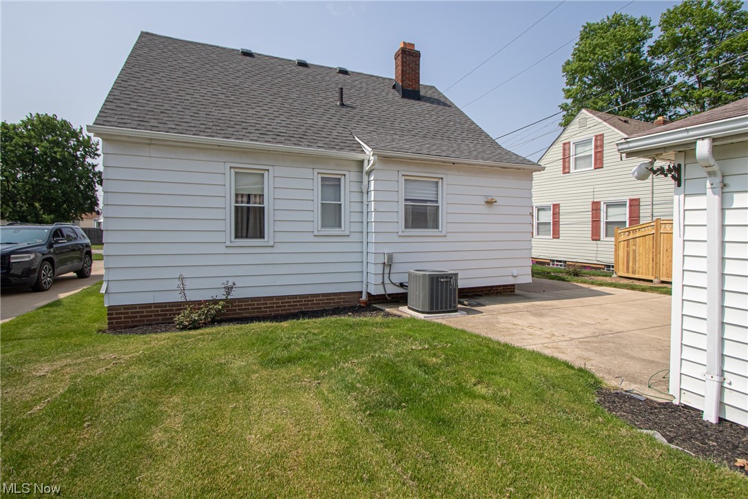 5415 Ackley Road Parma, OH 44129 - Photo 2 of 26 Gallery Image 2