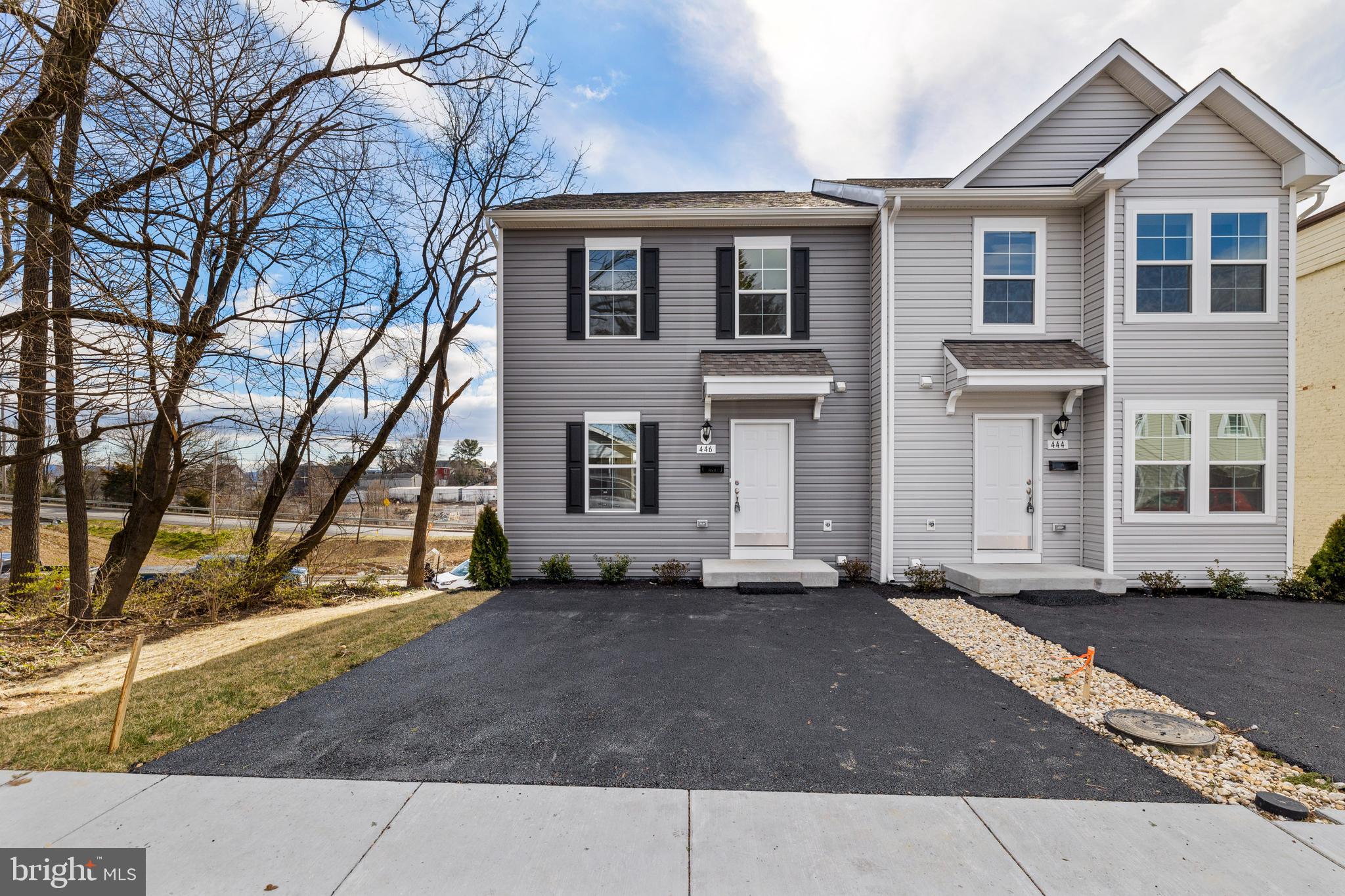 444 Carrolton Avenue Hagerstown, MD 21740 - Photo 2 of 30 a front view of a house with a yard