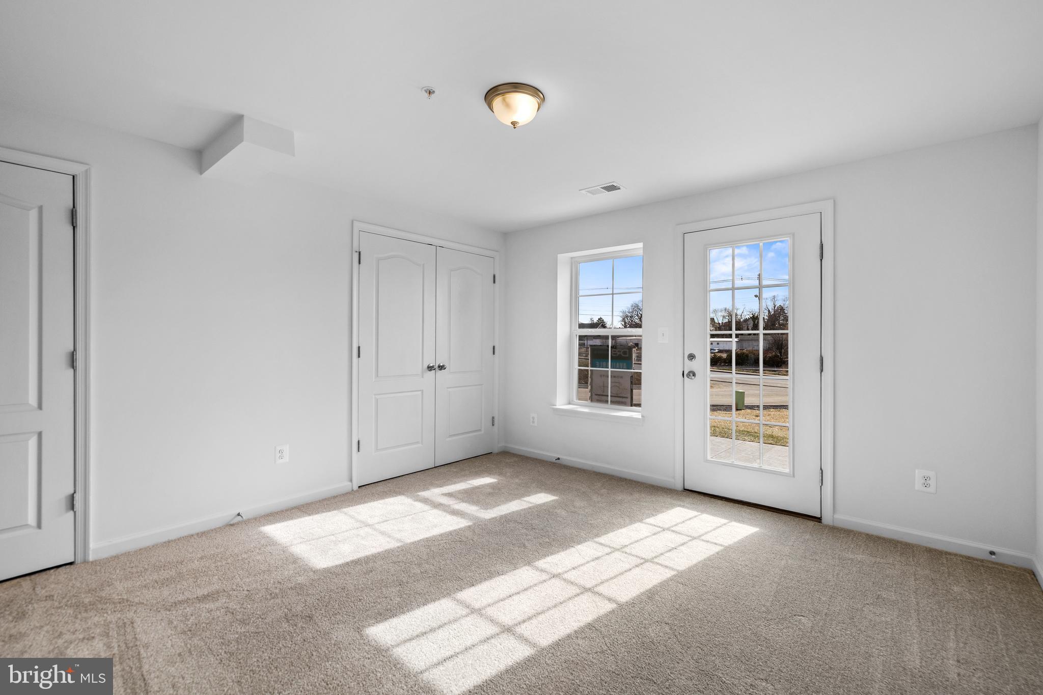 444 Carrolton Avenue Hagerstown, MD 21740 - Photo 29 of 30 a view of an empty room with a window