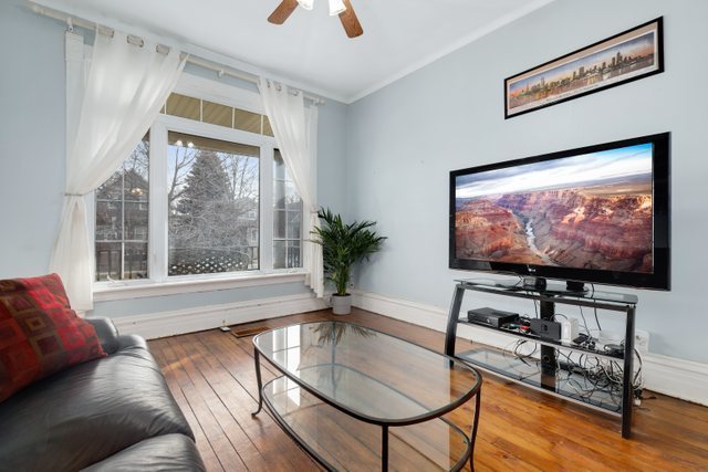 4338 North Kenneth Avenue Chicago, IL 60641 - Photo 3 of 12