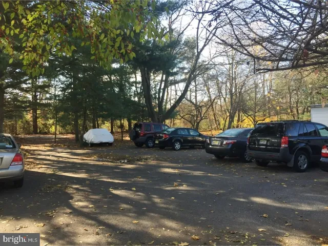 $1,950 | 213 Laurel Avenue, Unit C, Glassboro, NJ 08028