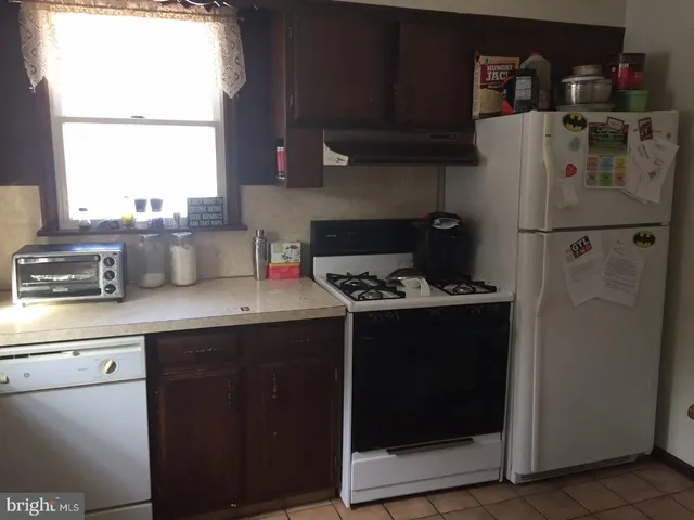 $1,950 | 213 Laurel Avenue, Unit C, Glassboro, NJ 08028