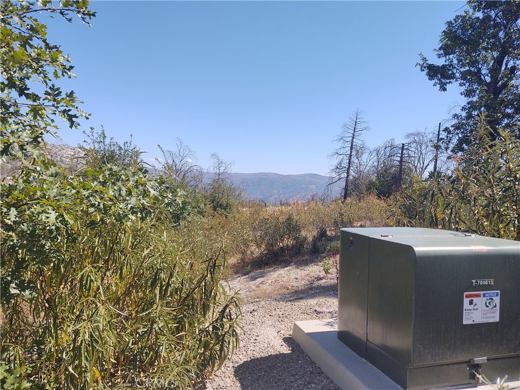 363 Raccoon Road Berry Creek, CA 95916 - Photo 10 of 27 a view of a outdoor space