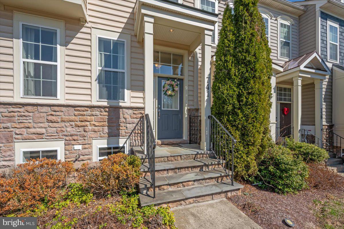 741 Appalachian Way Brunswick, MD 21716 - Photo 2 of 44 a front view of a house